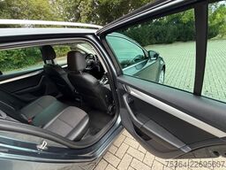 SKODA Octavia 1.6 TDI 85 kW Combi DSG Automatik Navi