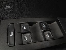 SKODA Octavia 1.6 TDI 85 kW Combi DSG Automatik Navi