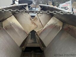 Bomag BF300 P-2 Asphalt Paver – 905 Hours – GPS