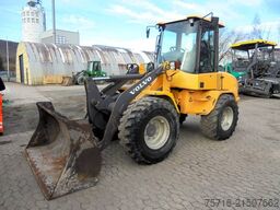 Volvo L 30 B