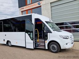 MERCEDES-BENZ 30 Sitzer Schulbus Transferbus 519 Stock