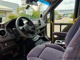 MERCEDES-BENZ 30 Sitzer Schulbus Transferbus 519 Stock