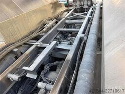 Scania R500 8x4 vacuum truck w/ Coke body, blowing equipm