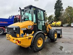 Caterpillar 906M