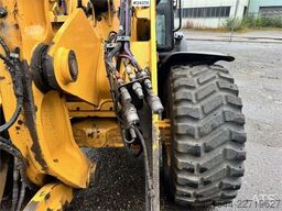 Caterpillar 906M