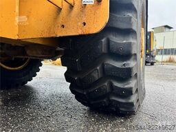 Caterpillar 906M