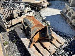 Airman AX55U-6A Mini Excavator with Rototilt, 3 Buckets,