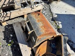 Airman AX55U-6A Mini Excavator with Rototilt, 3 Buckets,