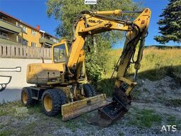Komatsu PW75 Wheeled Excavator w/ Tilting Grading Bucket –