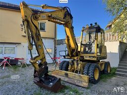 Komatsu PW75 Wheeled Excavator w/ Tilting Grading Bucket –