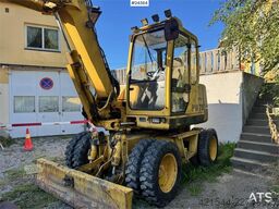 Komatsu PW75 Wheeled Excavator w/ Tilting Grading Bucket –