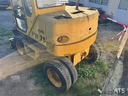 Komatsu PW75 Wheeled Excavator w/ Tilting Grading Bucket –