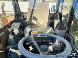 Komatsu PW75 Wheeled Excavator w/ Tilting Grading Bucket –