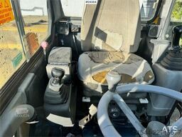 Komatsu PW75 Wheeled Excavator w/ Tilting Grading Bucket –
