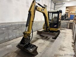 Caterpillar 302.5C Excavator with hydraulic grading bucket, to
