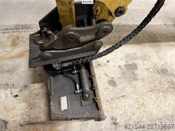 Caterpillar 302.5C Excavator with hydraulic grading bucket, to