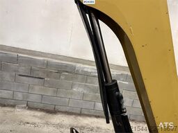 Caterpillar 302.5C Excavator with hydraulic grading bucket, to