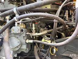 Liebherr R930 LC excavator w/ 2 buckets and GPS. WATCH VIDE