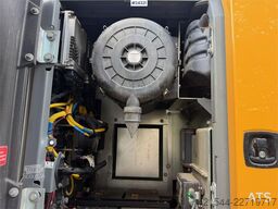 Liebherr R930 LC excavator w/ 2 buckets and GPS. WATCH VIDE