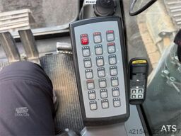 Liebherr R930 LC excavator w/ 2 buckets and GPS. WATCH VIDE