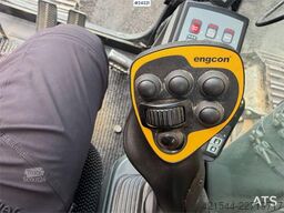 Liebherr R930 LC excavator w/ 2 buckets and GPS. WATCH VIDE