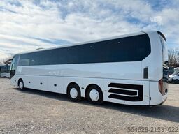 MAN R08 Lion?s Coach