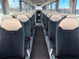 MAN R08 Lion?s Coach