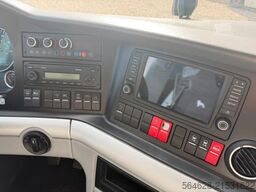 MAN R08 Lion?s Coach