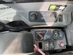 KUBOTA KX080-4 / ZSA / 3 x Löffel / VAH / Deutsch