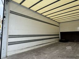 Mercedes-Benz Atego 1221 L Koffer 6,1m LBW AHK Klima