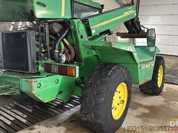 John Deere 4400 John Deere 4400 verreiker met motorproblem...