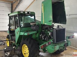 John Deere 4400 John Deere 4400 verreiker met motorproblem...