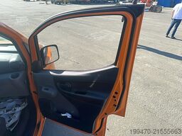 Nissan eNV200 Electric Tipper