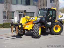JCB 526-56 AGRI Plus / 5.6 m / joystick
