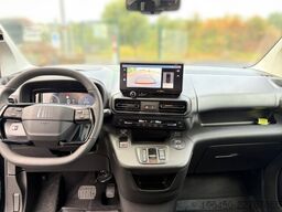 Fiat Doblo Kombi 5 Sitze Autom Sitzh. Klimaauto Rückfahrkam BAR TZ