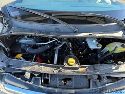 Opel Movano 12 SEATS