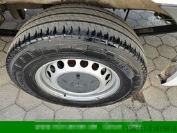 MERCEDES-BENZ Sprinter III 319 CDI V6 RWD L4/H2 KLIMA/Schwings