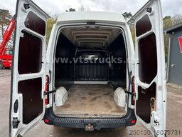 RENAULT Master DCI 135 4x2