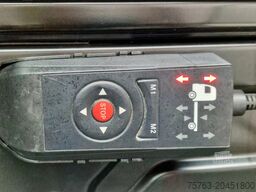 Mercedes-Benz Actros 2553 6x2 - Flabad hydraulic ramps/extens...