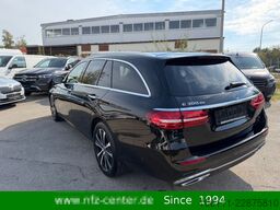 MERCEDES-BENZ E 300 de T Avantgarde HeadUP DISTRONIC AHK