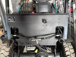  Hilt CPD-30 truck w/extensions. – lifting height 5