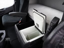 Mercedes-Benz Actros 3663 8x4/NEW galvanized tow truck