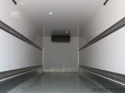 MAN TGS 26 26.330 6x2 Koel/Vries+Dhollandia 2500 kg