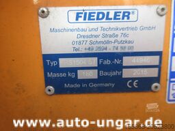 Nilfisk CR 3500 Winterdienst - Paket Schneepflug