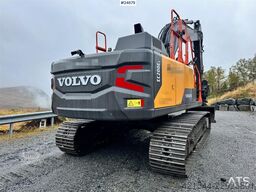 Volvo EC200EL Excavator with Steelwrist Rototilt and 2 B