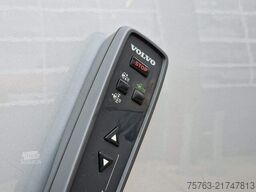 Volvo FM 380 6x2 - 2/3 stock Berdex Livestock - 54M3 ...