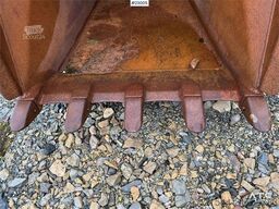 VTN FB250 crusher bucket w/ S70 attachment.