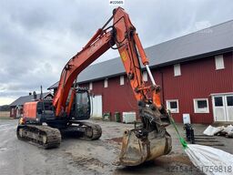 Hitachi ZX210LC-5B crawler excavator w/ tilt bucket – new