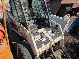 Bobcat 751 compact loader. Repair object.