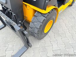 JCB TLT35D / DIESEL / CAB / NEW TYRES / 4450